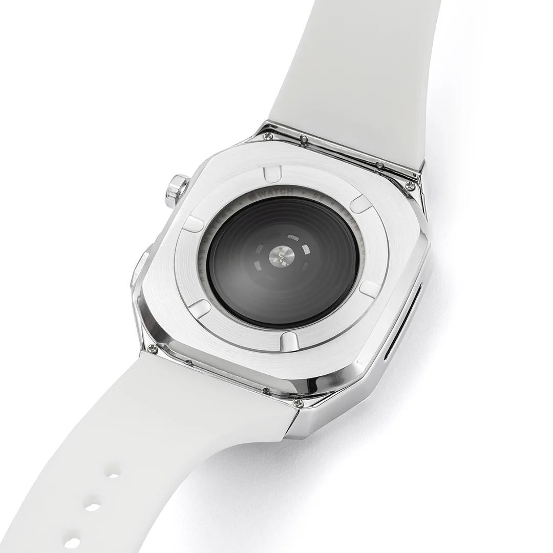 AG Trainer: White Apple Watch Case & Band 44mm - Image 3