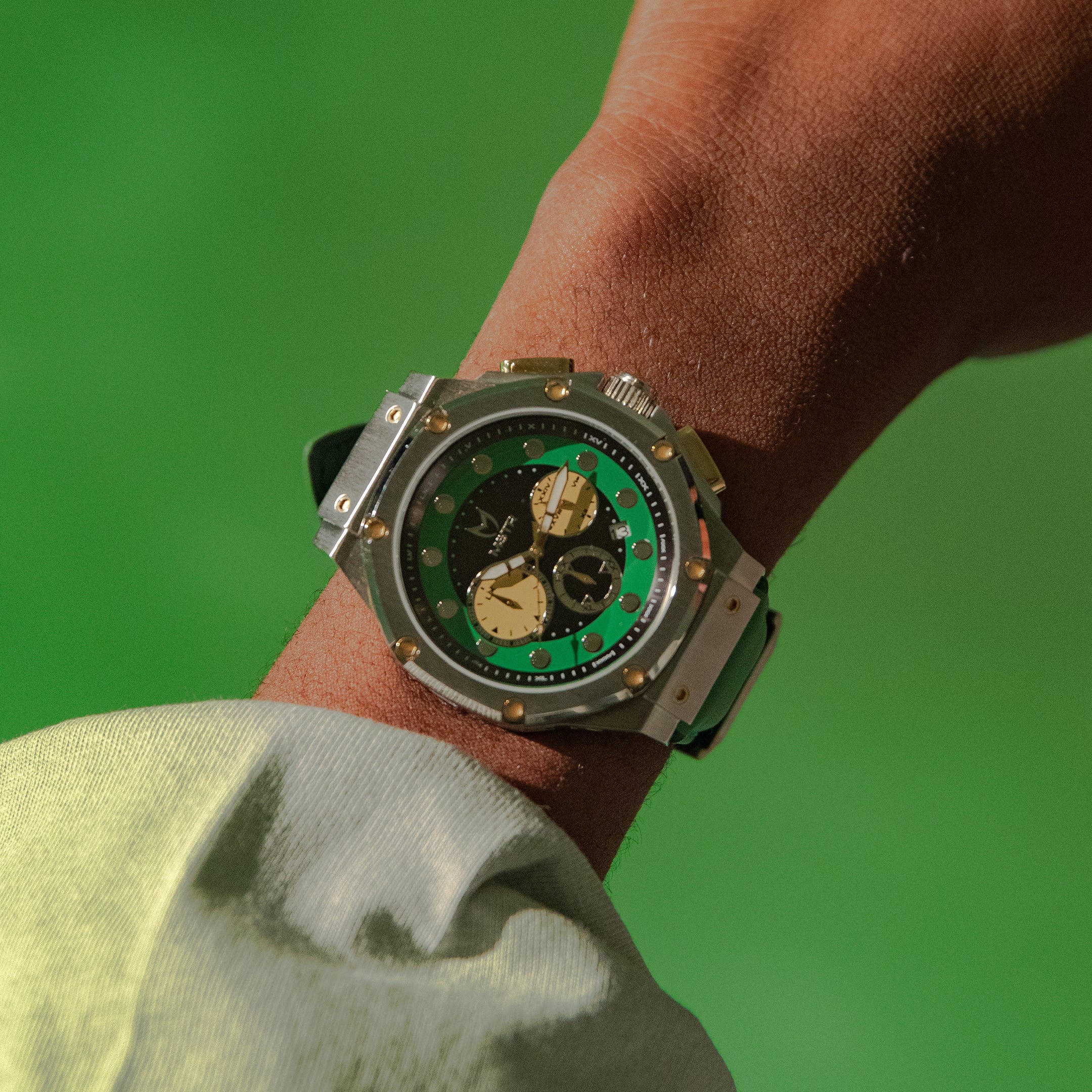 AM1055SS - AMBASSADOR SILVER / DOOM GREEN WATCH - Image 4