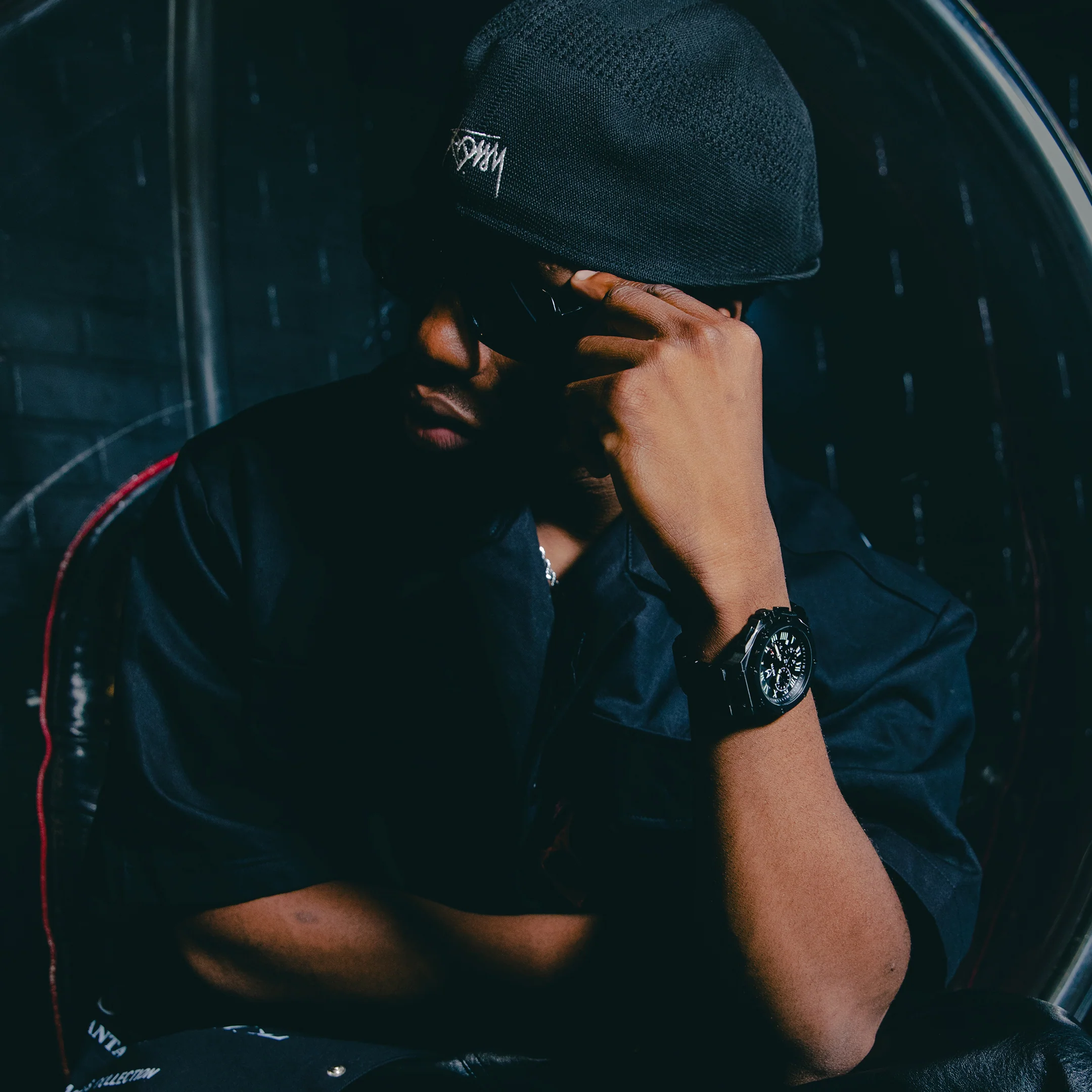 AM1056SS - AMBASSADOR BLACK STEEL BAND - Image 6