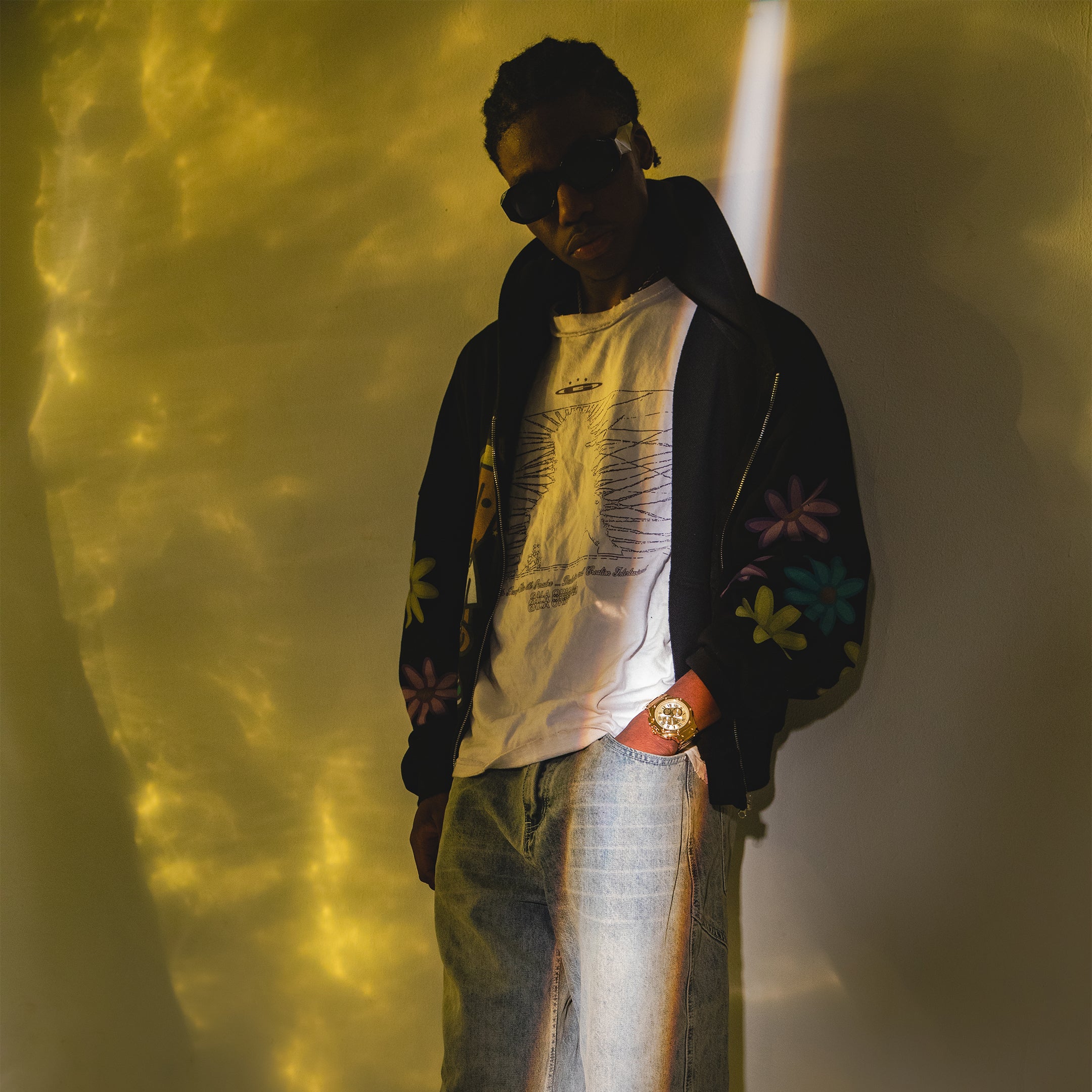 AM186SS - AMBASSADOR POLISH 18K PLATED / GOLD / SS BAND - Image 5