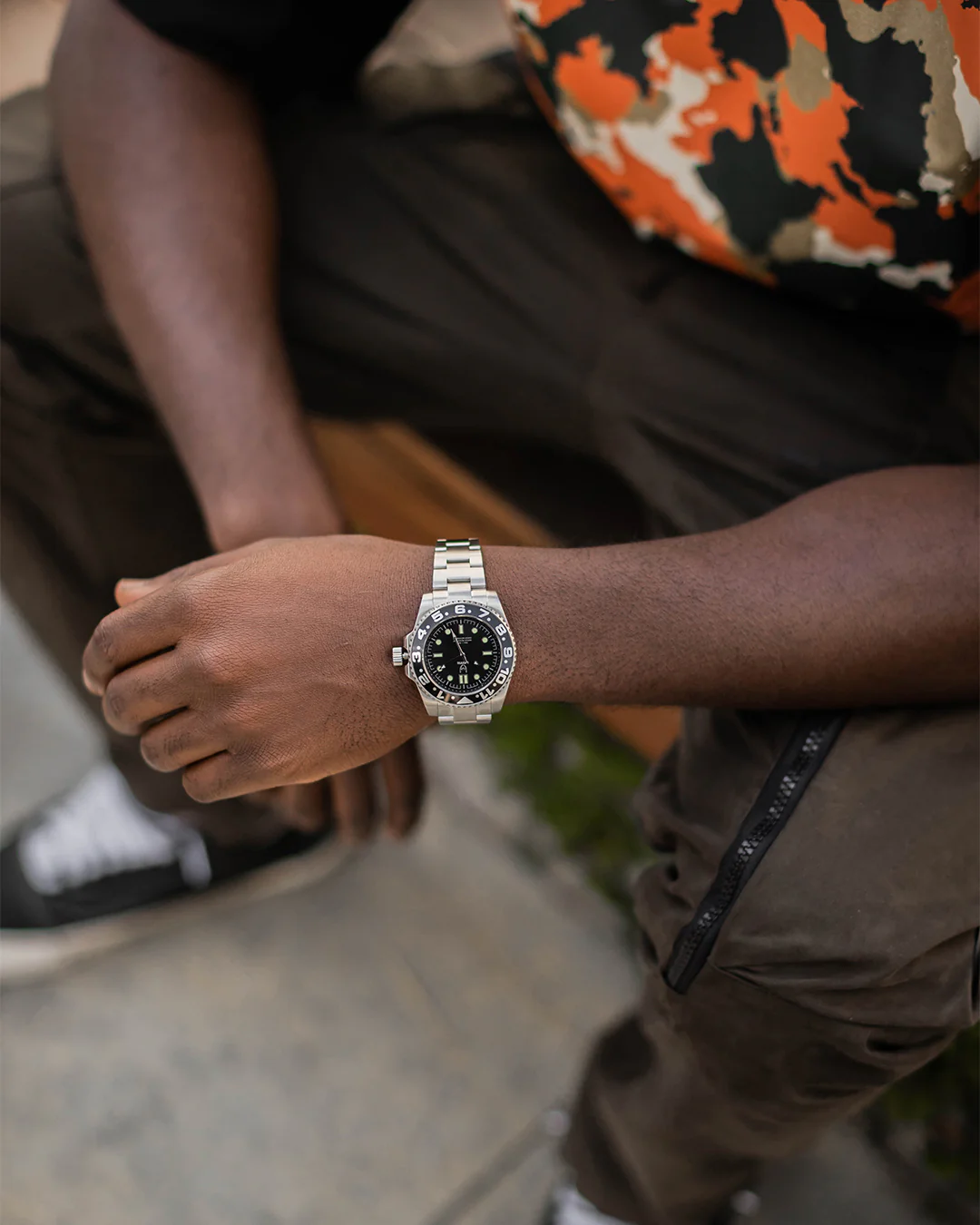 VO128SS - VOYAGER SILVER & BLACK WATCH - Image 6