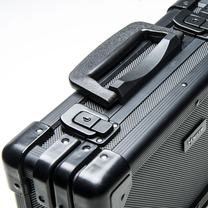 WTP112 - HEAVY DUTY ALUMINUM BRIEFCASE WATCH STORAGE / HOLDS 6 - Image 5